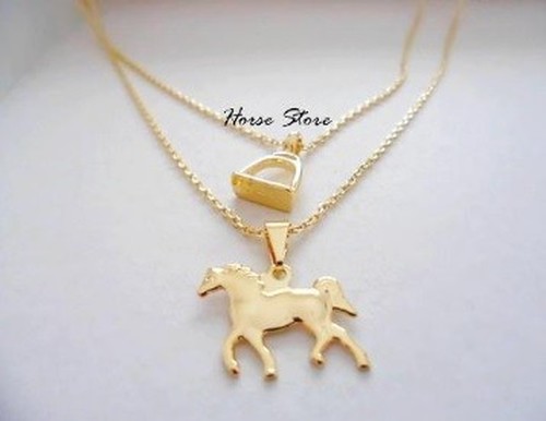 Colar Duplo Cavalo e Estribo