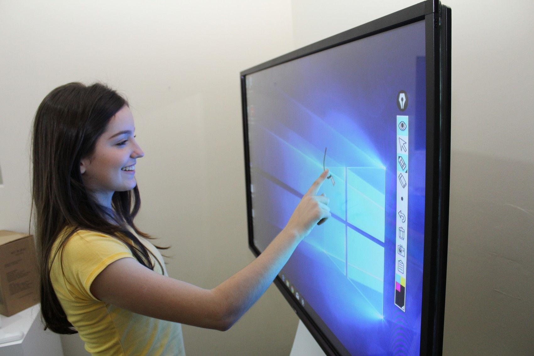 EBOARD TV TOUCH SCREEN 55